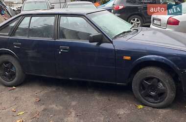 Хетчбек Mazda 626 1986 в 