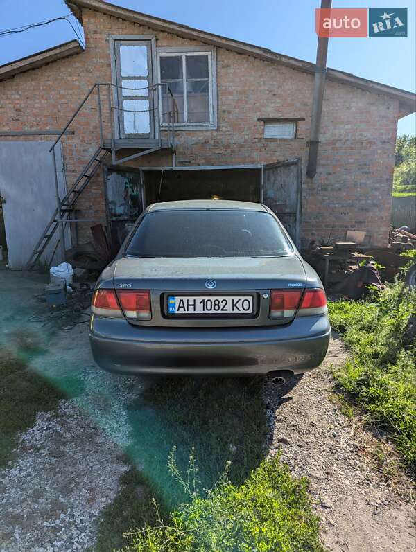 Седан Mazda 626 1996 в 