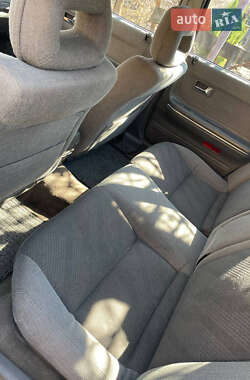 Хэтчбек Mazda 626 1990 в 