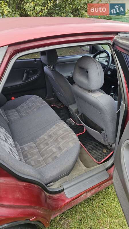 Хэтчбек Mazda 626 1994 в Чернигове