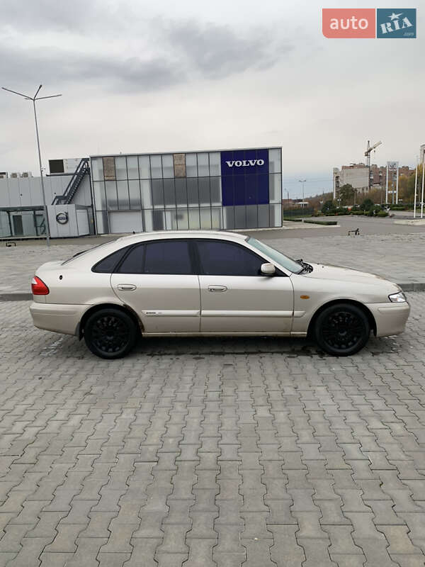 Mazda 626 2000