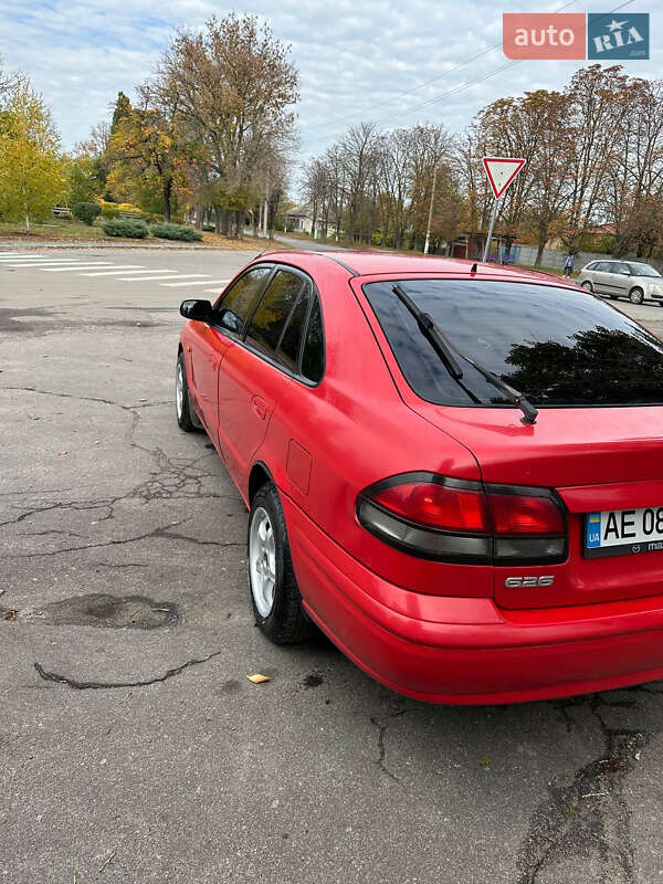 Хэтчбек Mazda 626 1999 в Кременчуге