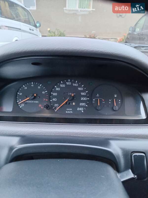 Седан Mazda 626 1993 в Одесі фото 12 Седан Mazda 626 1993 в Одесі