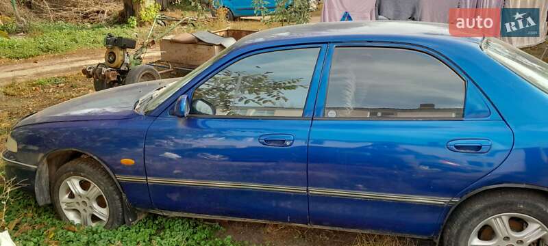 Седан Mazda 626 1993 в Могилев-Подольске