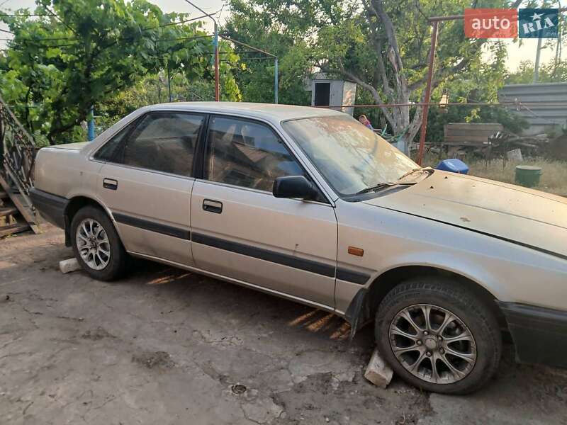 Mazda 626 1989 Mazda 626 1989