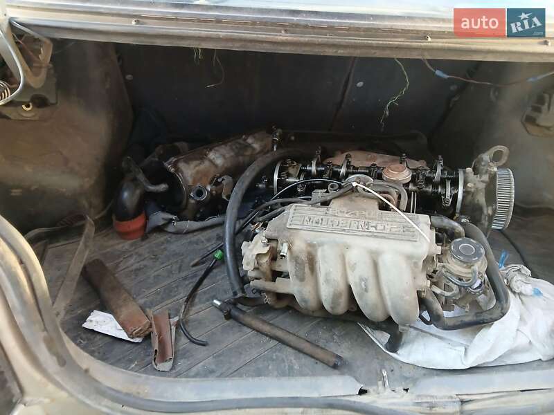 Седан Mazda 626 1989 в Ужгороді