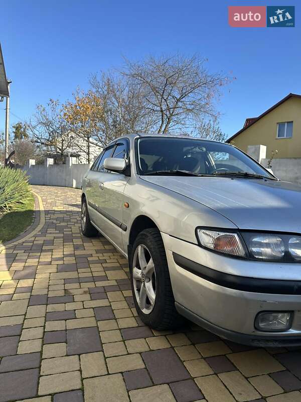Седан Mazda 626 2000 в Львове