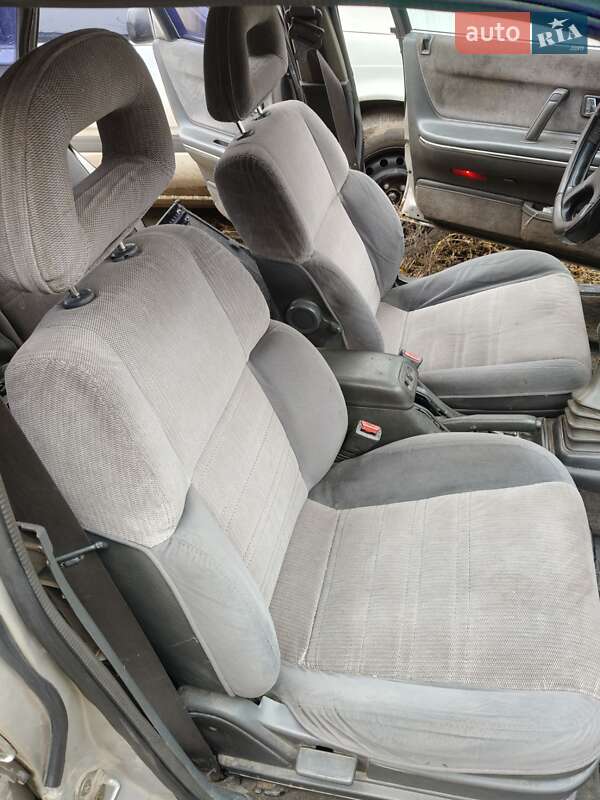 Хетчбек Mazda 626 1988 в Харкові фото 2 Хетчбек Mazda 626 1988 в Харкові