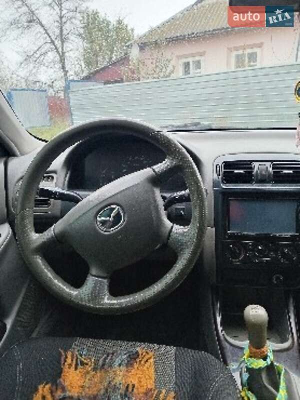 Седан Mazda 626 2001 в Білій Церкві