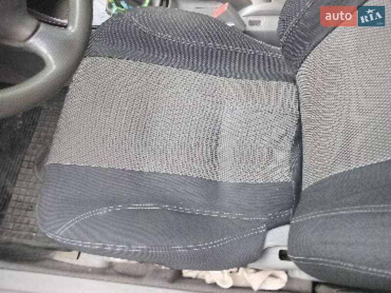 Седан Mazda 626 2001 в Білій Церкві