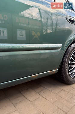 Седан Mazda 626 1997 в Верховине