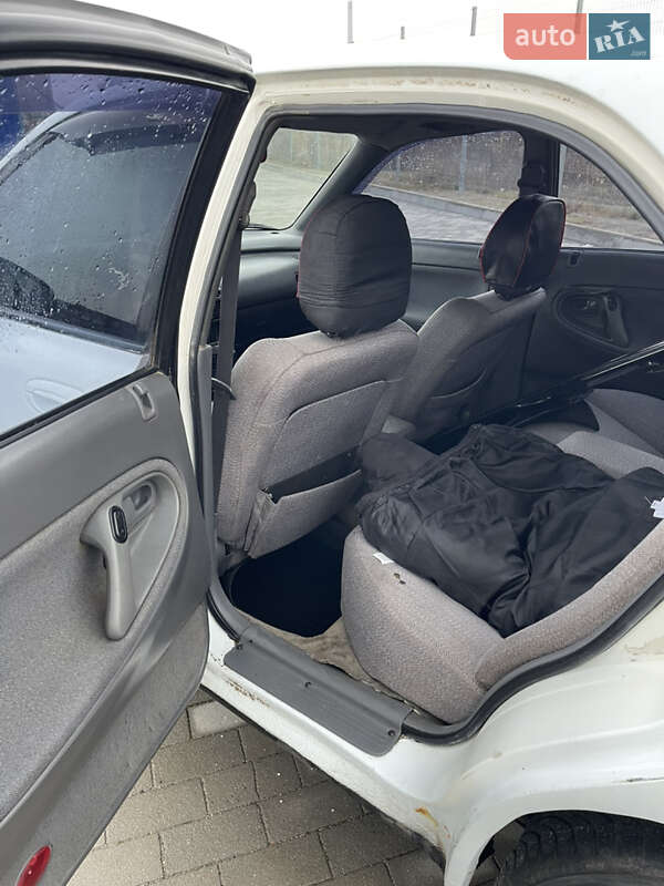 Седан Mazda 626 1992 в Вінниці