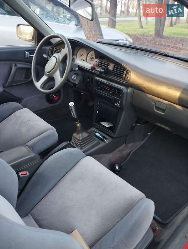 Купе Mazda 626 1990 в Кривом Роге