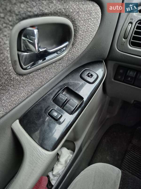 Универсал Mazda 626 2001 в Белой Церкви