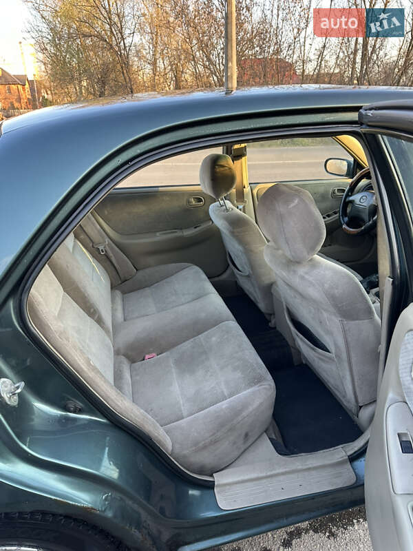 Седан Mazda 626 1999 в Києві