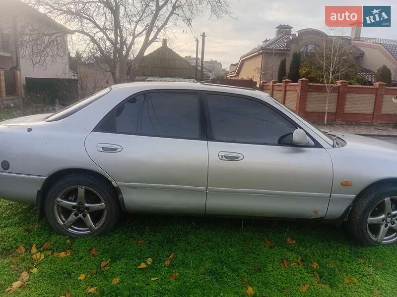 Седан Mazda 626 1992 в Николаеве