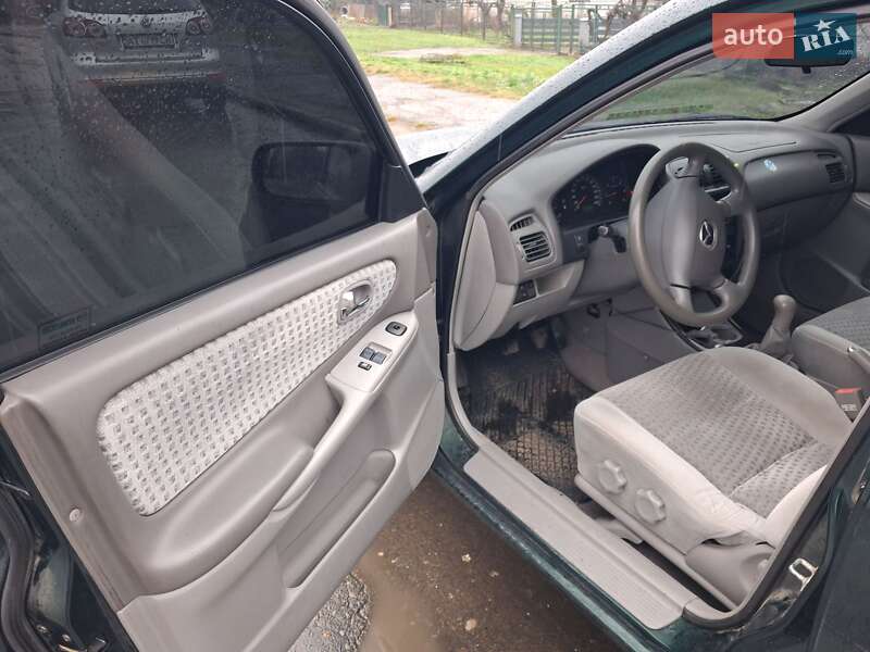 Хэтчбек Mazda 626 2000 в Калуше