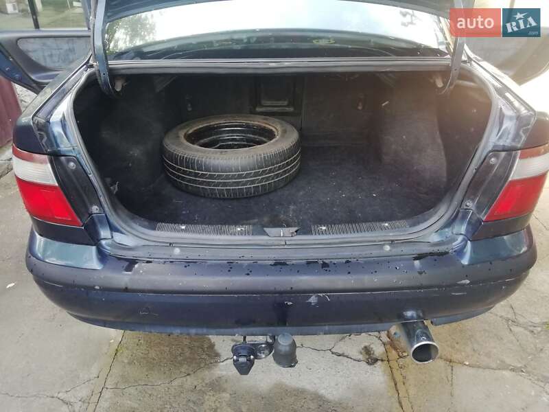 Седан Mazda 626 1999 в Виннице