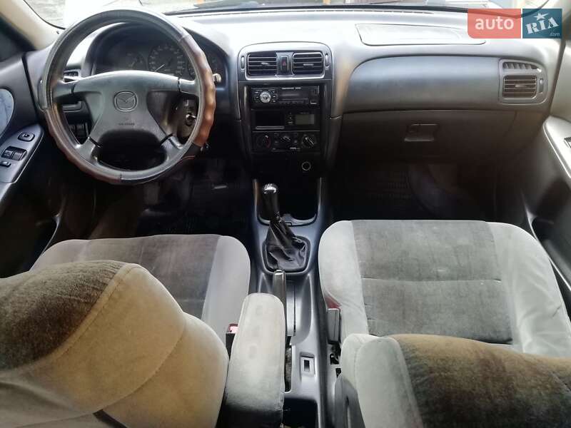 Седан Mazda 626 1999 в Виннице