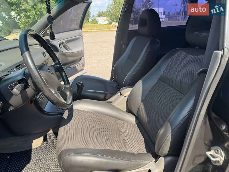 Хэтчбек Mazda 626 1993 в Черкассах