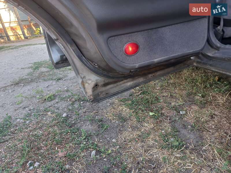 Хетчбек Mazda 626 1993 в Вільнянську