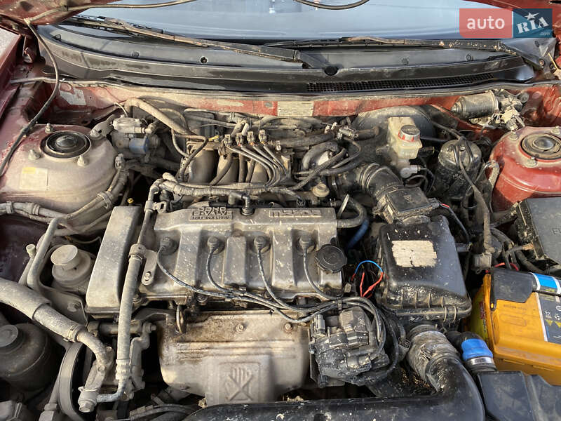 Седан Mazda 626 1993 в Шаргороде