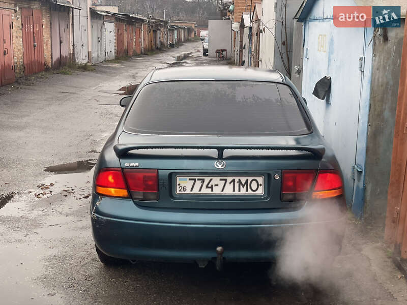 Седан Mazda 626 1992 в Виннице