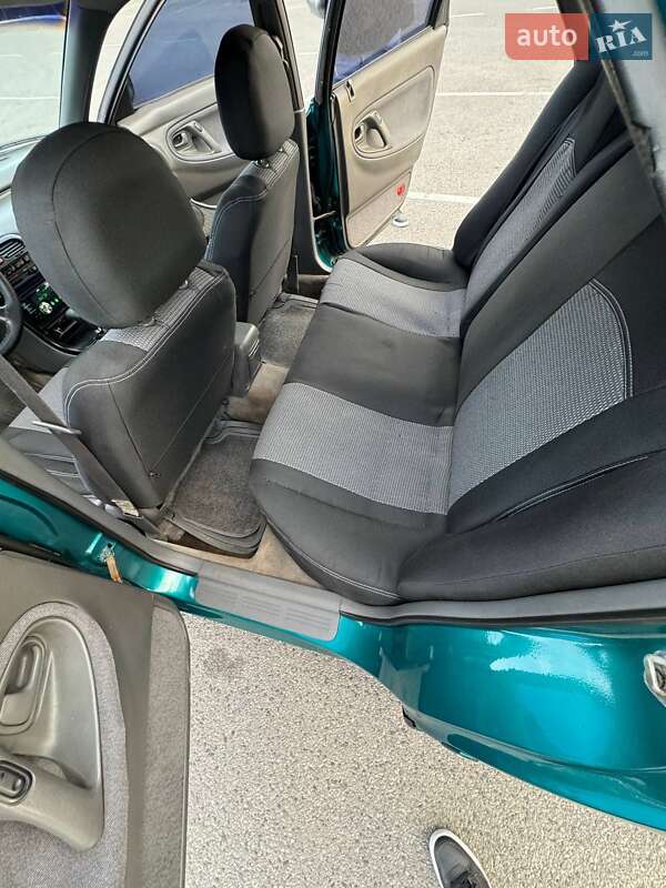 Хетчбек Mazda 626 1992 в Дніпрі