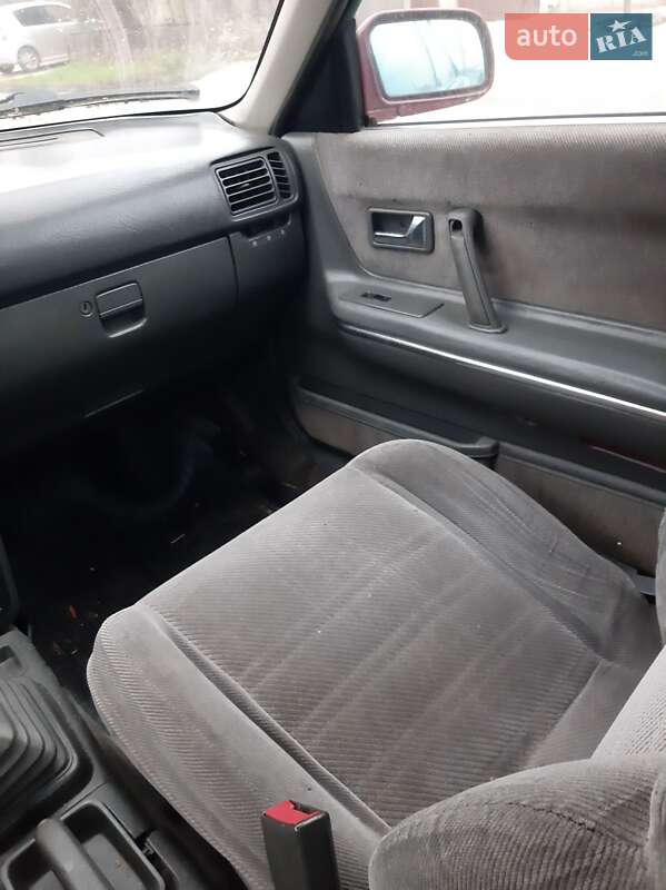 Седан Mazda 626 1992 в Одесі