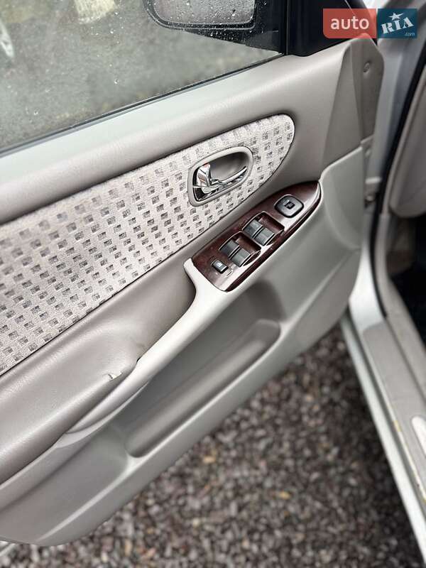 Універсал Mazda 626 2000 в Хусті