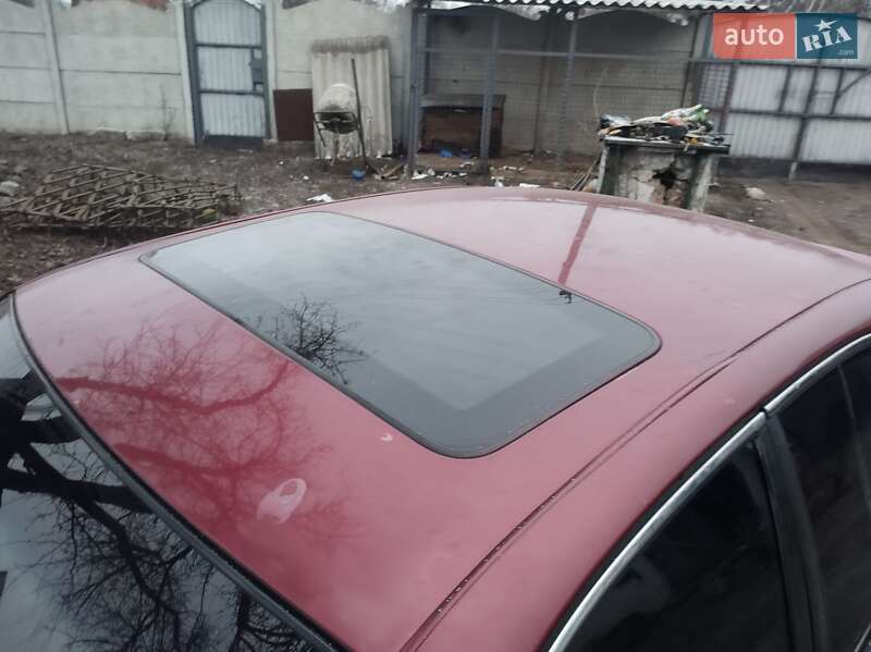 Седан Mazda 626 1995 в Ромнах