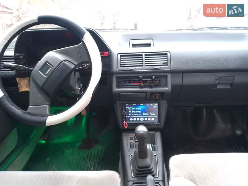 Хэтчбек Mazda 626 1987 в Никополе