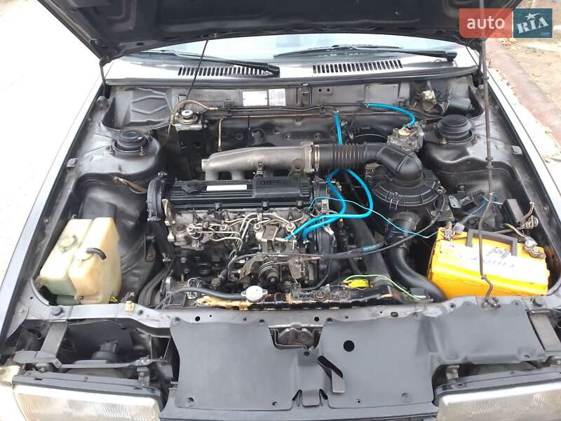 Хэтчбек Mazda 626 1987 в Никополе