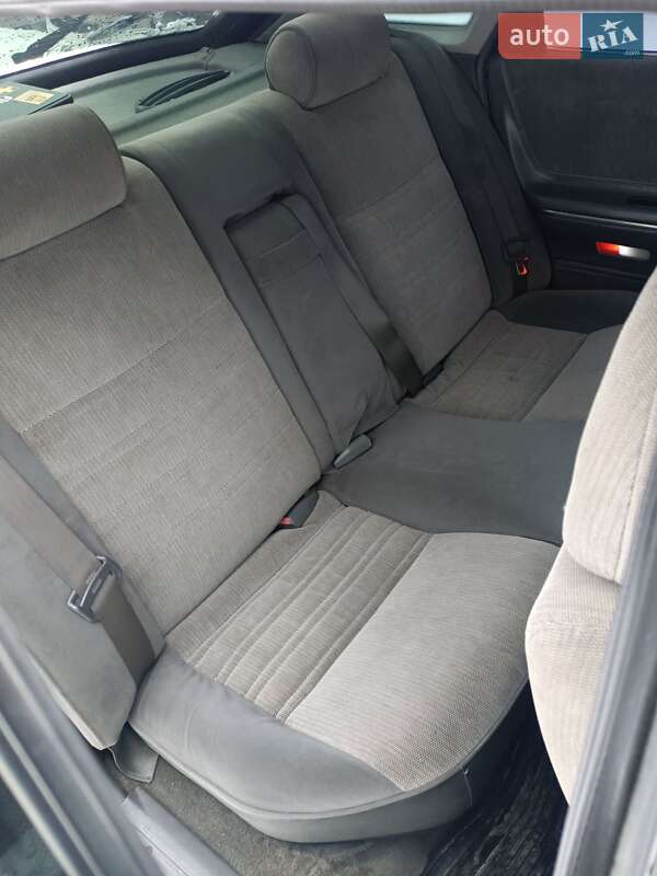 Хэтчбек Mazda 626 1990 в Ровно