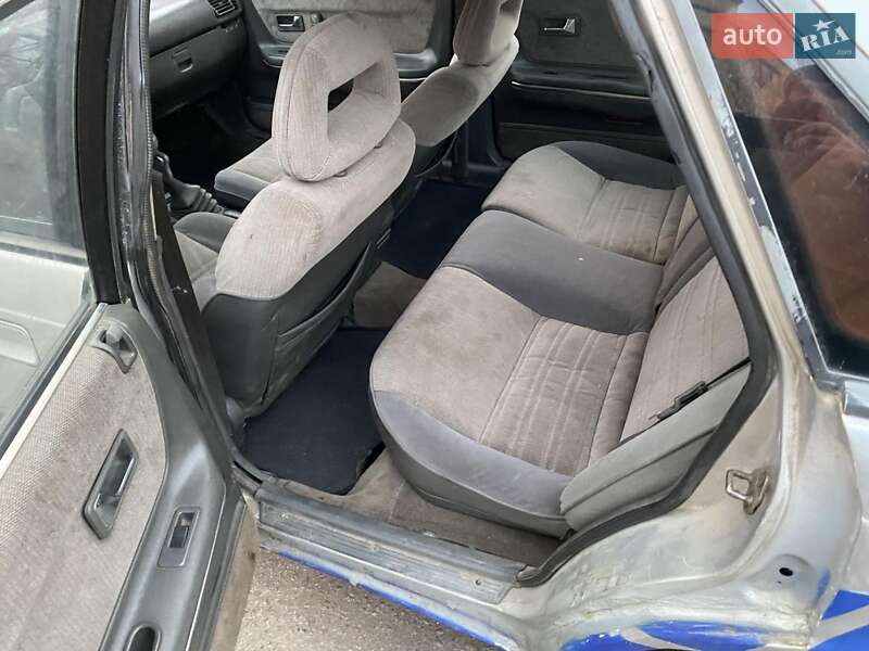 Хэтчбек Mazda 626 1989 в Кременчуге