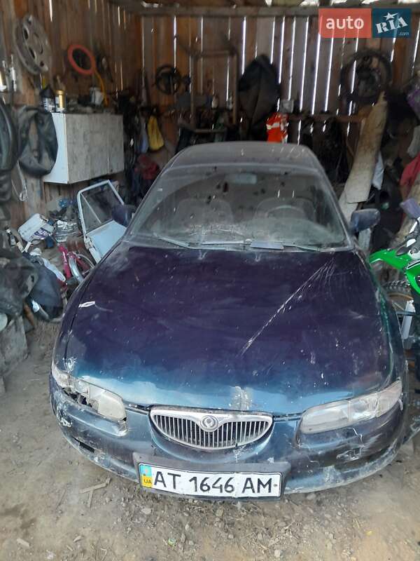 Седан Mazda 626 1995 в Путиле