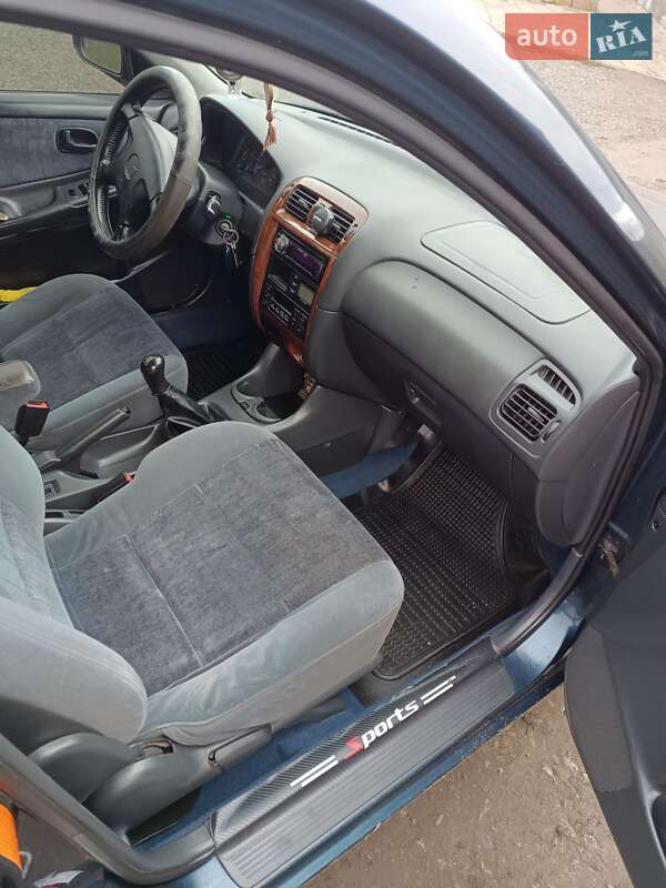 Хэтчбек Mazda 626 1999 в Тернополе
