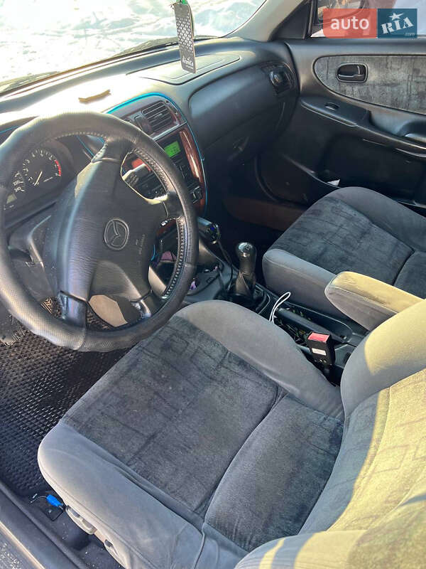 Седан Mazda 626 1998 в Хмельницком