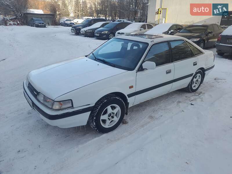 Седан Mazda 626 1987 в Хмельницькому