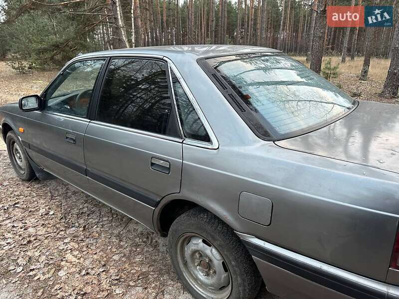 Седан Mazda 626 1988 в Малині