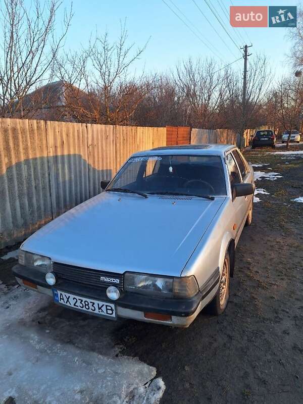 Седан Mazda 626 1985 в Харькове