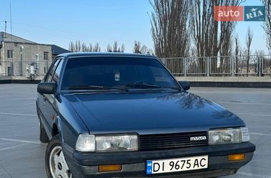 Седан Mazda 626 1985 в Киеве