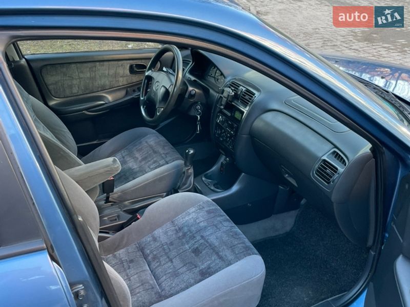 Хэтчбек Mazda 626 1998 в Львове