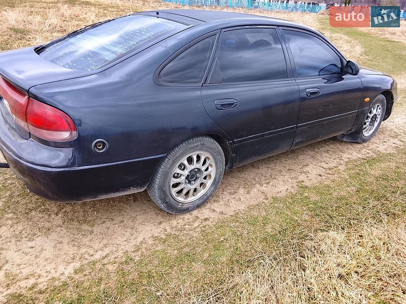 Хэтчбек Mazda 626 1994 в Надворной