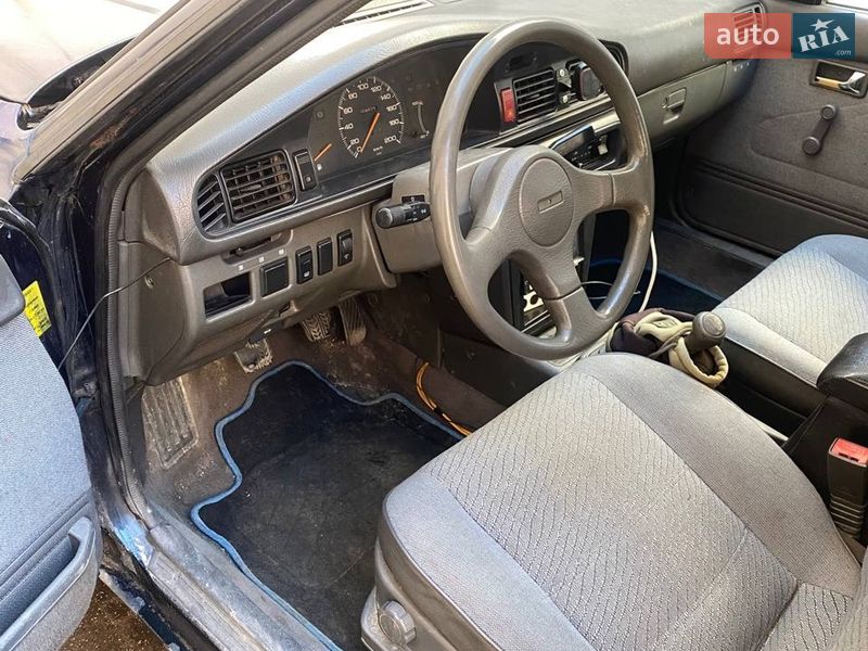 Седан Mazda 626 1992 в Харькове