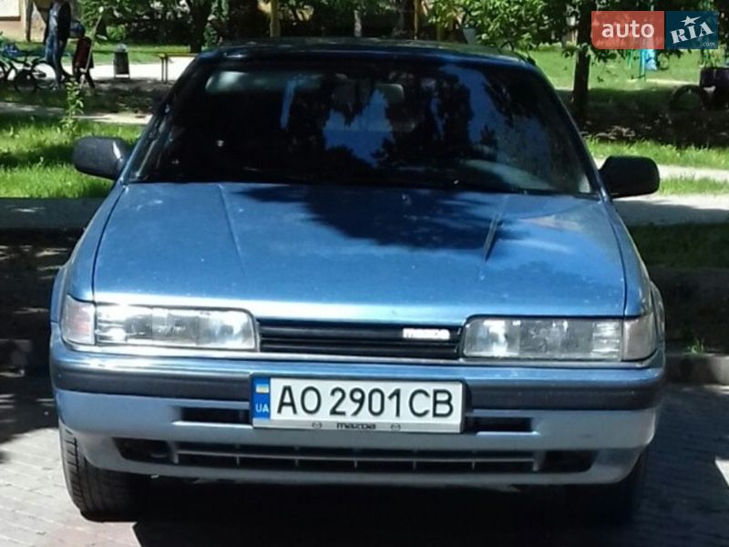 Хэтчбек Mazda 626 1989 в Ужгороде