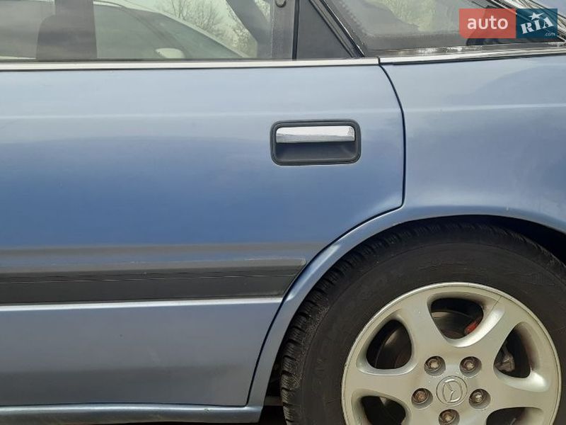 Хэтчбек Mazda 626 1989 в Ужгороде