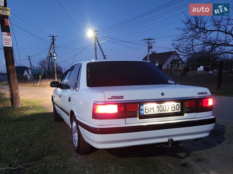 Седан Mazda 626 1990 в Полтаве