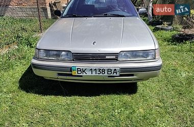 Хетчбек Mazda 626 1990 в Городку