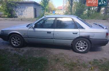 Седан Mazda 626 1989 в Украинке